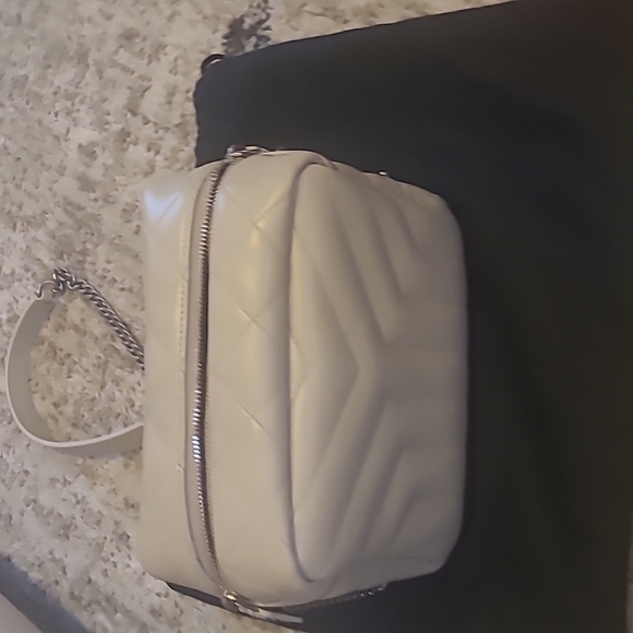 Handbag - Picture 3 of 3